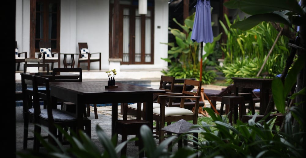 Banthai Village by null