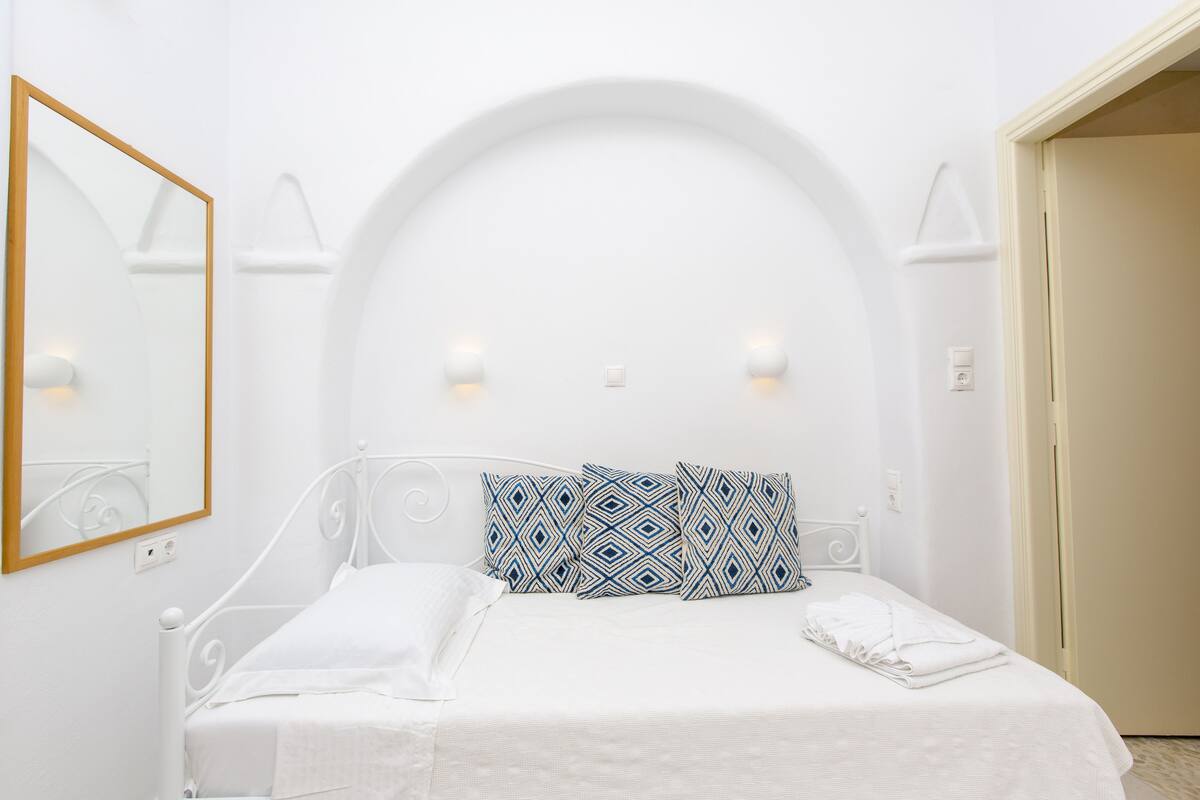 Single Room (No balcony) | Egyptian cotton sheets, Select Comfort beds, in-room safe