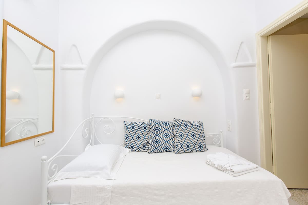 Single Room (No balcony) | Egyptian cotton sheets, Select Comfort beds, in-room safe