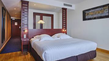 Chambre Double Privilège | Literie de qualité supérieure, coffres-forts dans les chambres, bureau