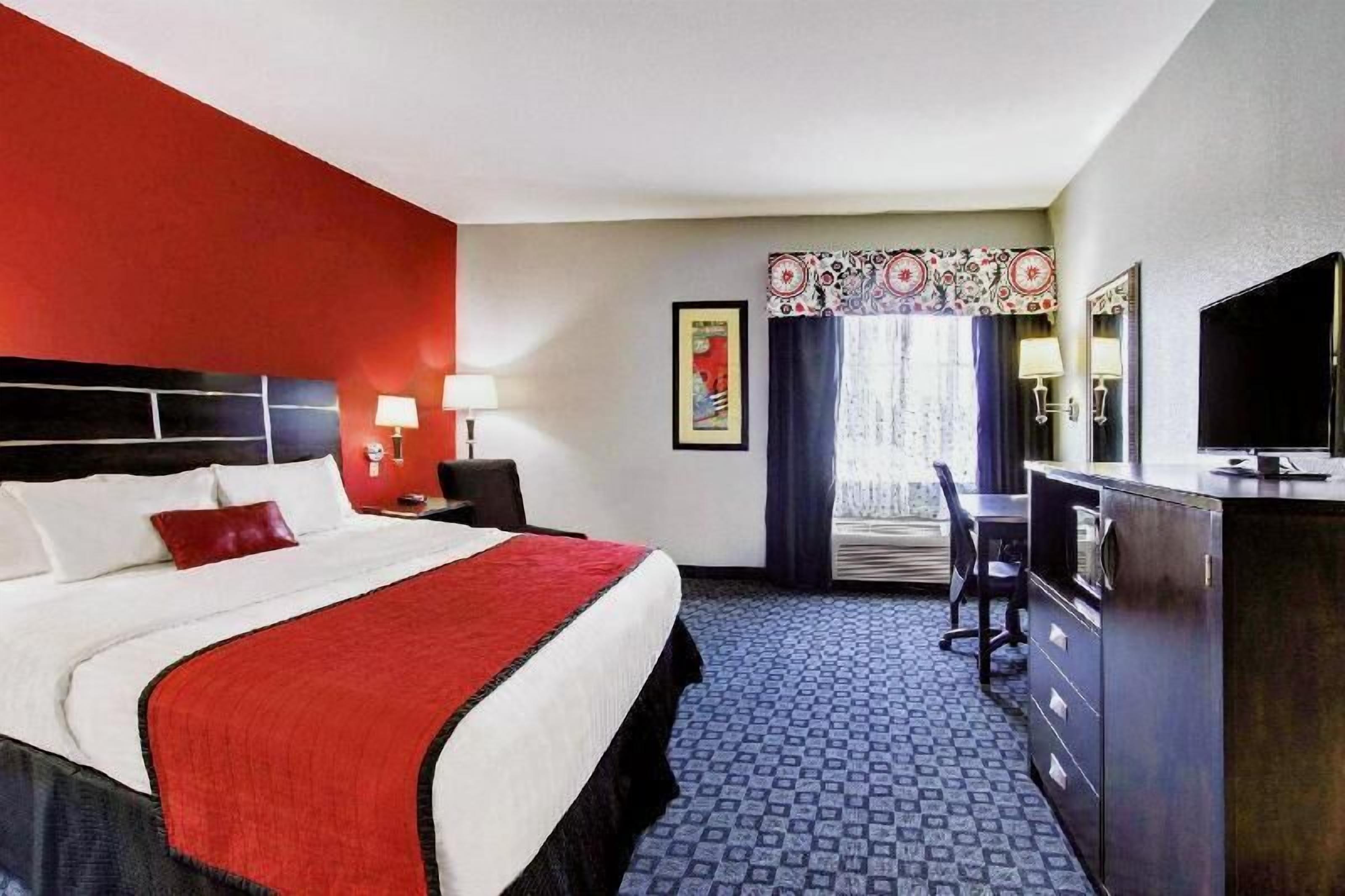 Egyptian cotton sheets, premium bedding, pillowtop beds