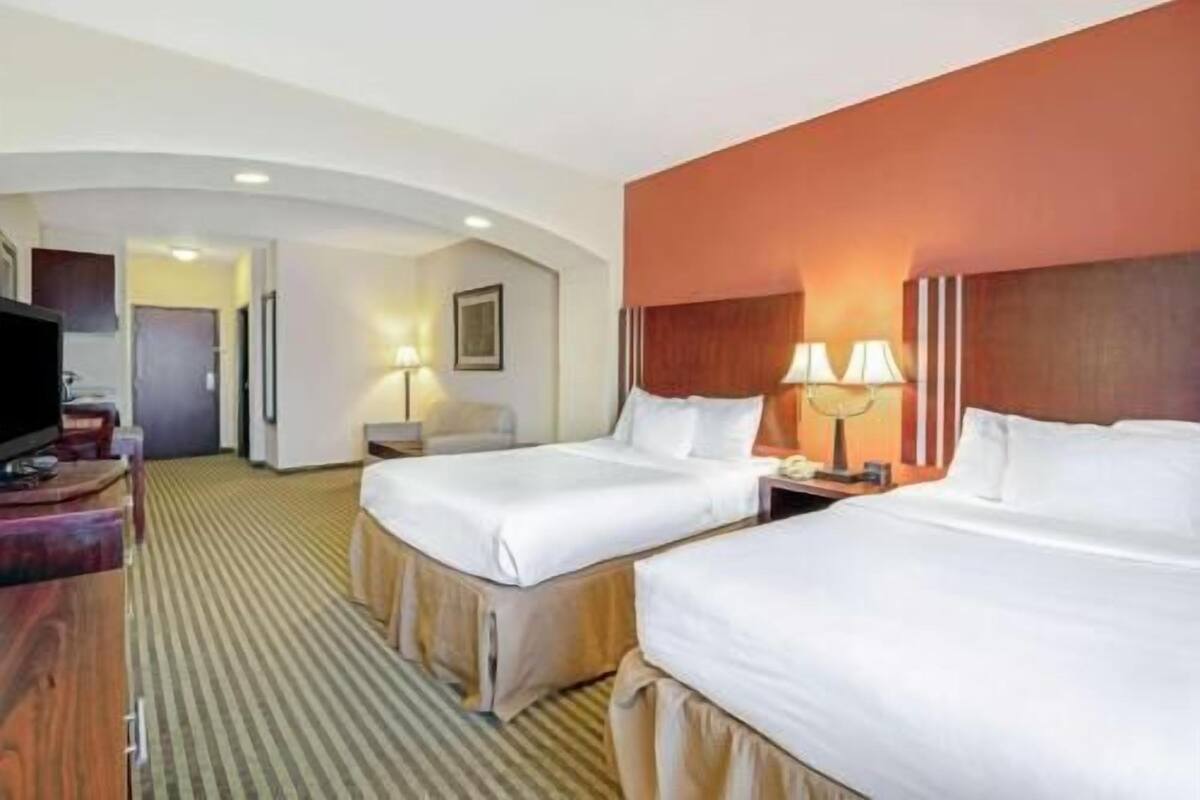 Premium bedding, desk, blackout curtains, iron/ironing board