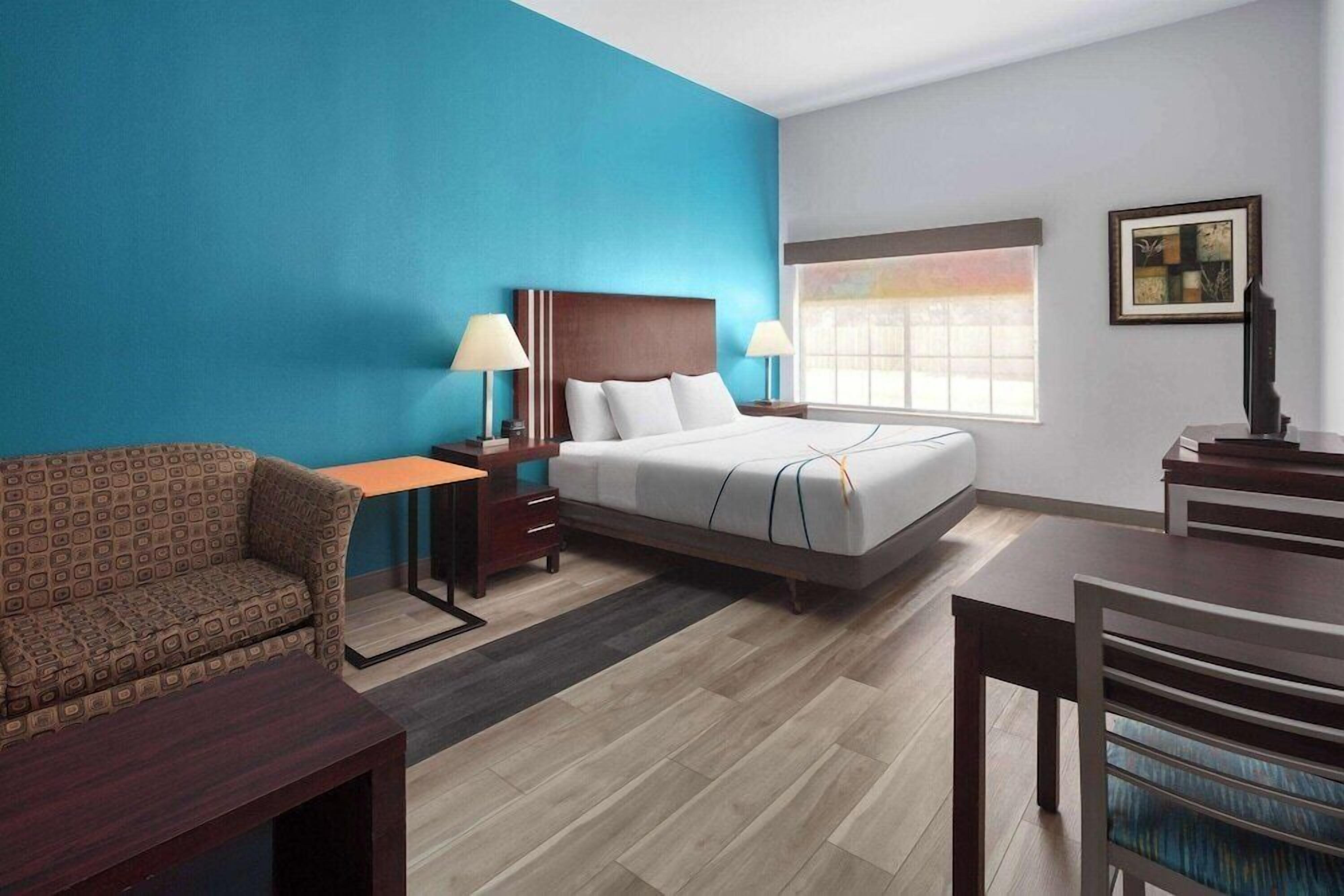 Premium bedding, desk, blackout curtains, iron/ironing board