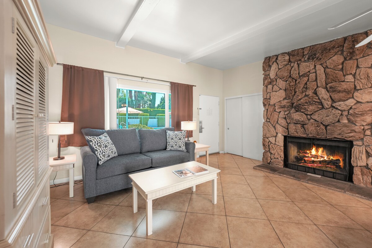 Suite Klasik, patio | Area keluarga | Perapian