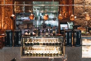3 restaurants servant le petit déjeuner, spécialités Cuisine chinoise