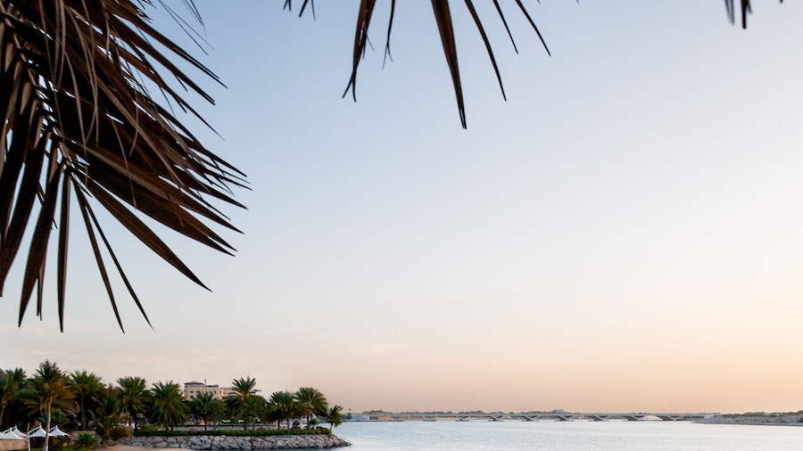 Traders Hotel, Qaryat Al Beri