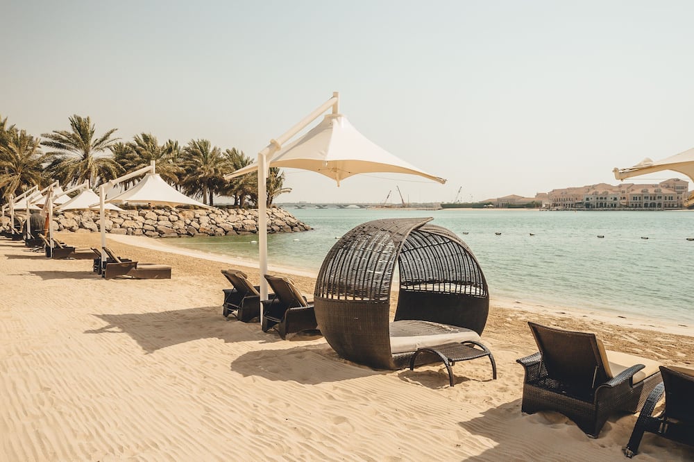 Traders Hotel, Qaryat Al Beri