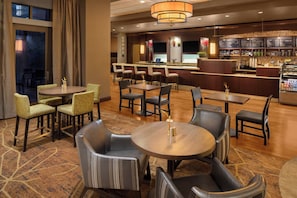 Morgenmadsbuffet hver dag (15 USD pr. person)