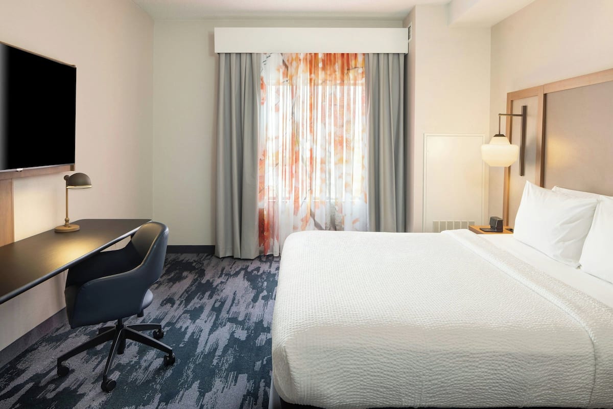 1 bedroom, hypo-allergenic bedding, in-room safe, desk
