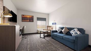 Suite, 1 kingsize bed, niet-roken (1 Bedroom) | Luxe beddengoed, donsdekens, pillowtop-bedden, individueel gedecoreerd