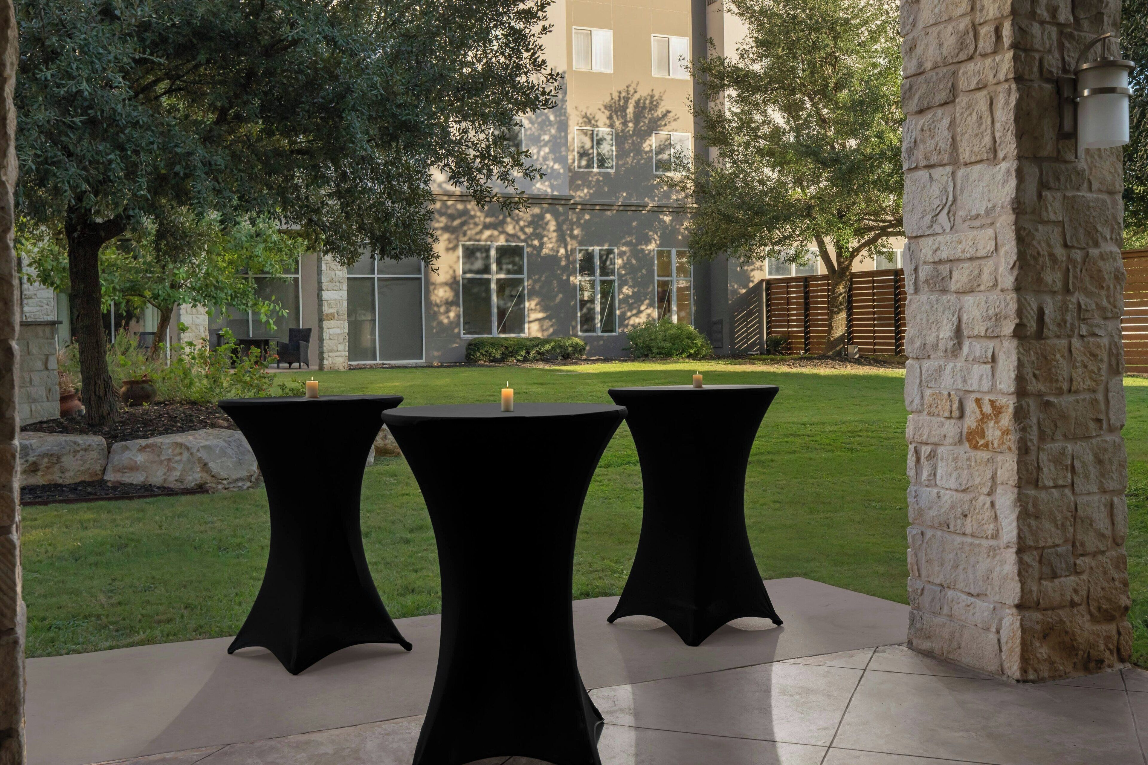 Photo - Courtyard by Marriott San Antonio Six Flags at The RIM