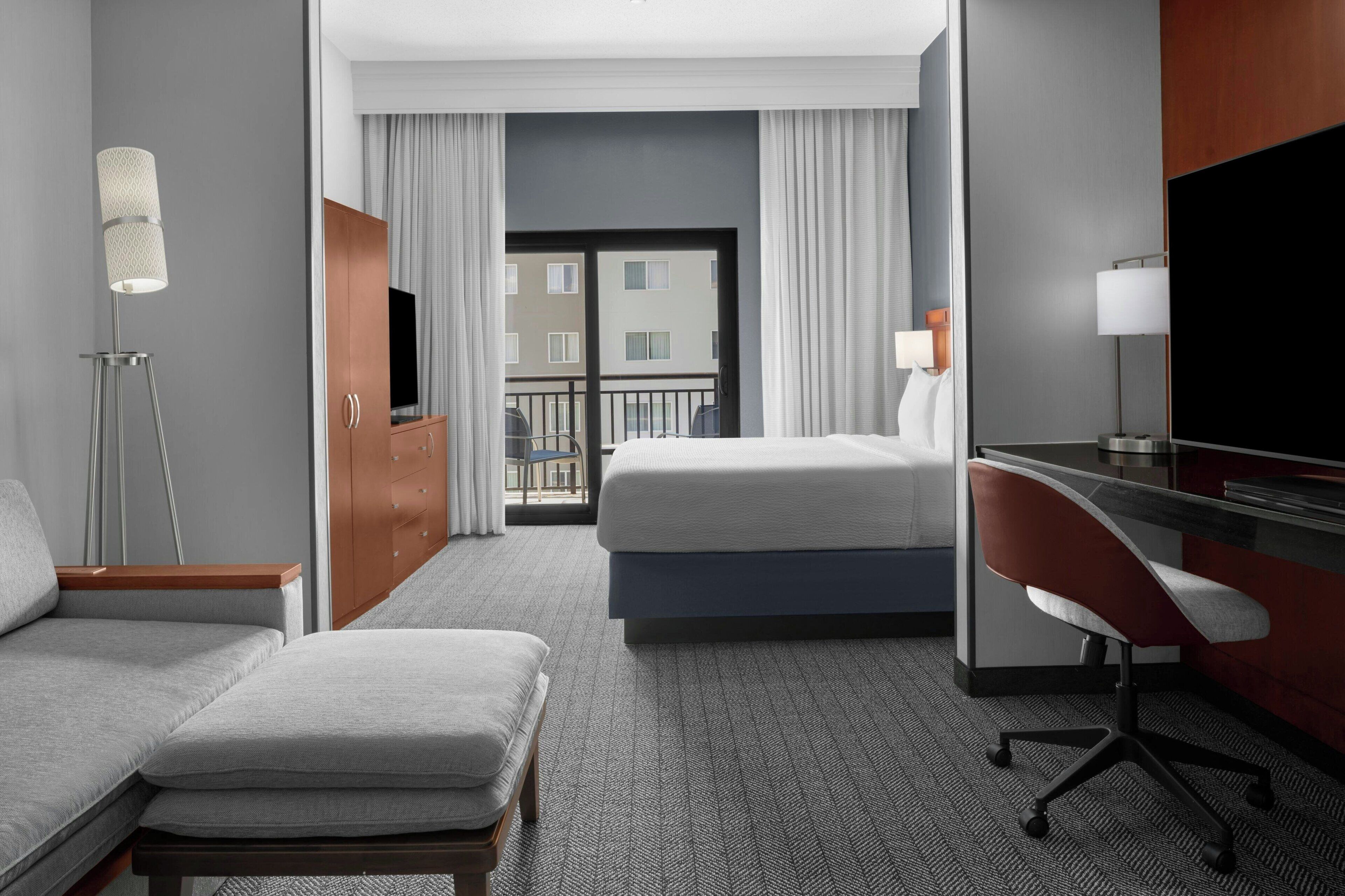 Photo - Courtyard by Marriott San Antonio Six Flags at The RIM