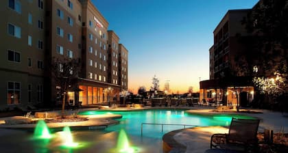 Courtyard by Marriott San Antonio Six Flags at The Rim