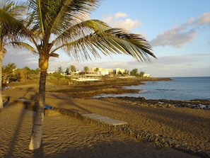 Beach nearby, sun-loungers