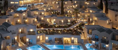 Seasonal outdoor pool, pool umbrellas, pool loungers