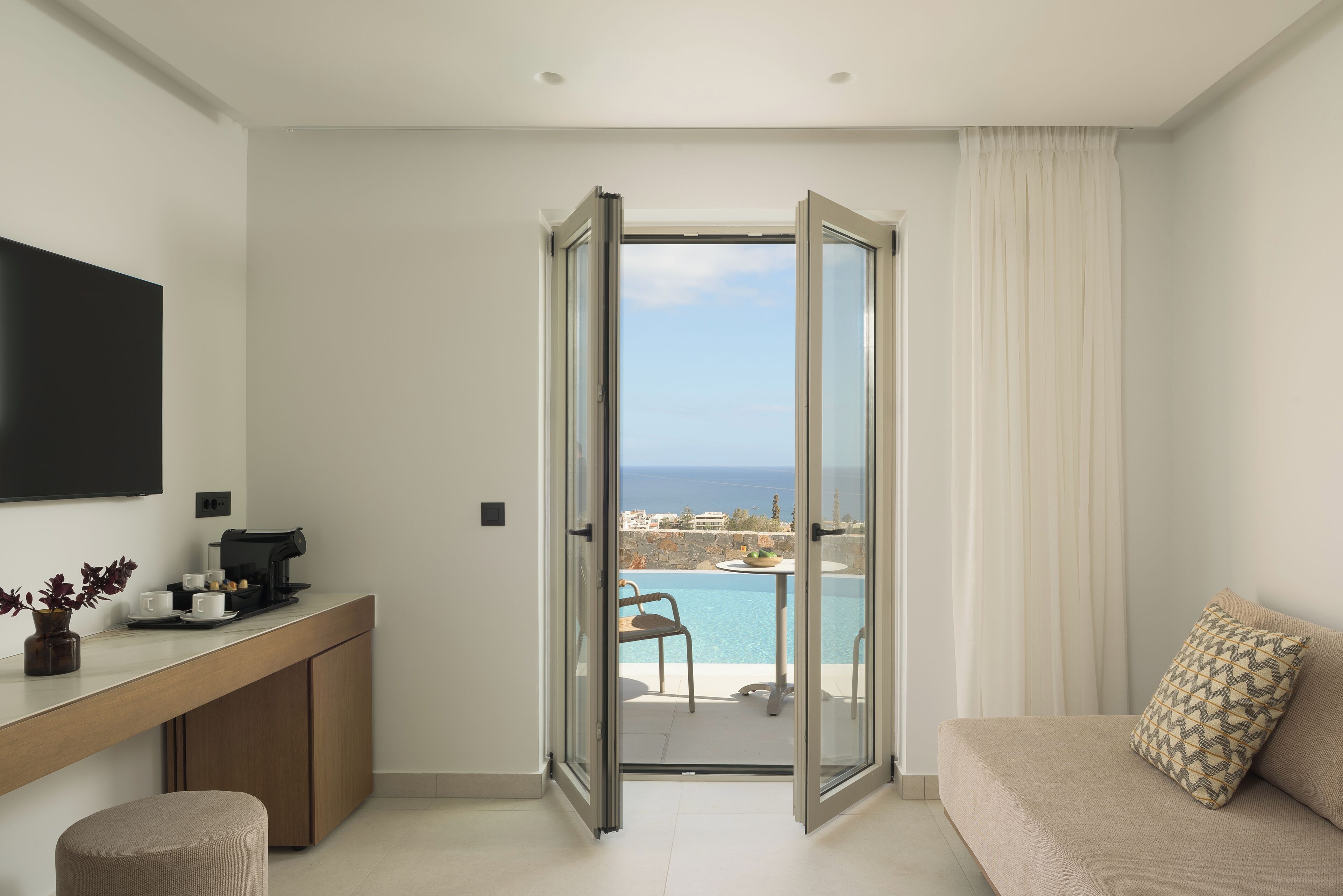 Premium Suite Private Pool | 1 bedroom, premium bedding, in-room safe, individually decorated