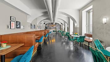 Daily buffet breakfast (EUR 15 per person)