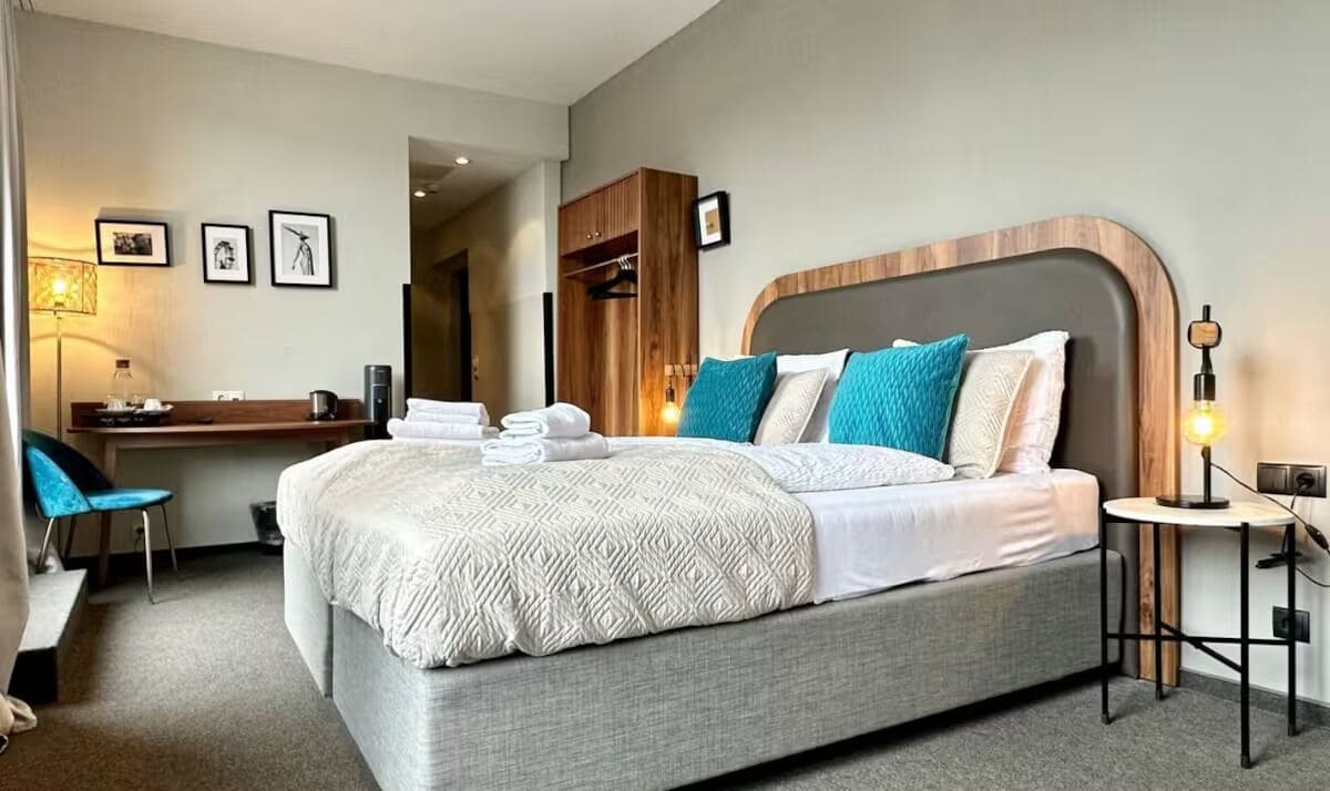 Superior Room with Terrace | Individually decorated, desk, laptop workspace, blackout drapes