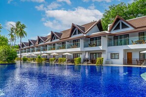 8 outdoor pools, open 8:00 AM to 8:00 PM, pool umbrellas, pool loungers - Sunwing Kamala Beach (Kamala)