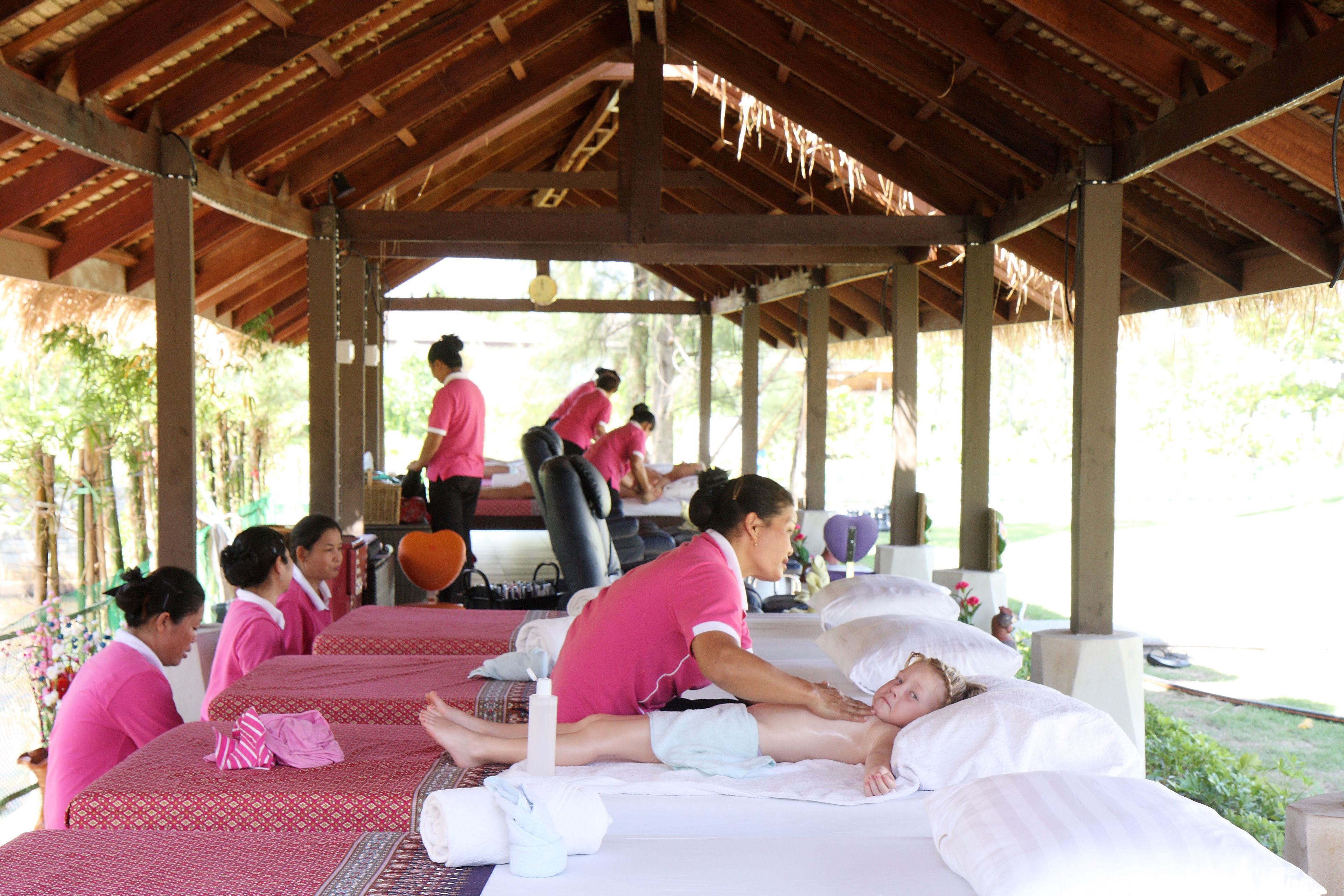 thai massages
