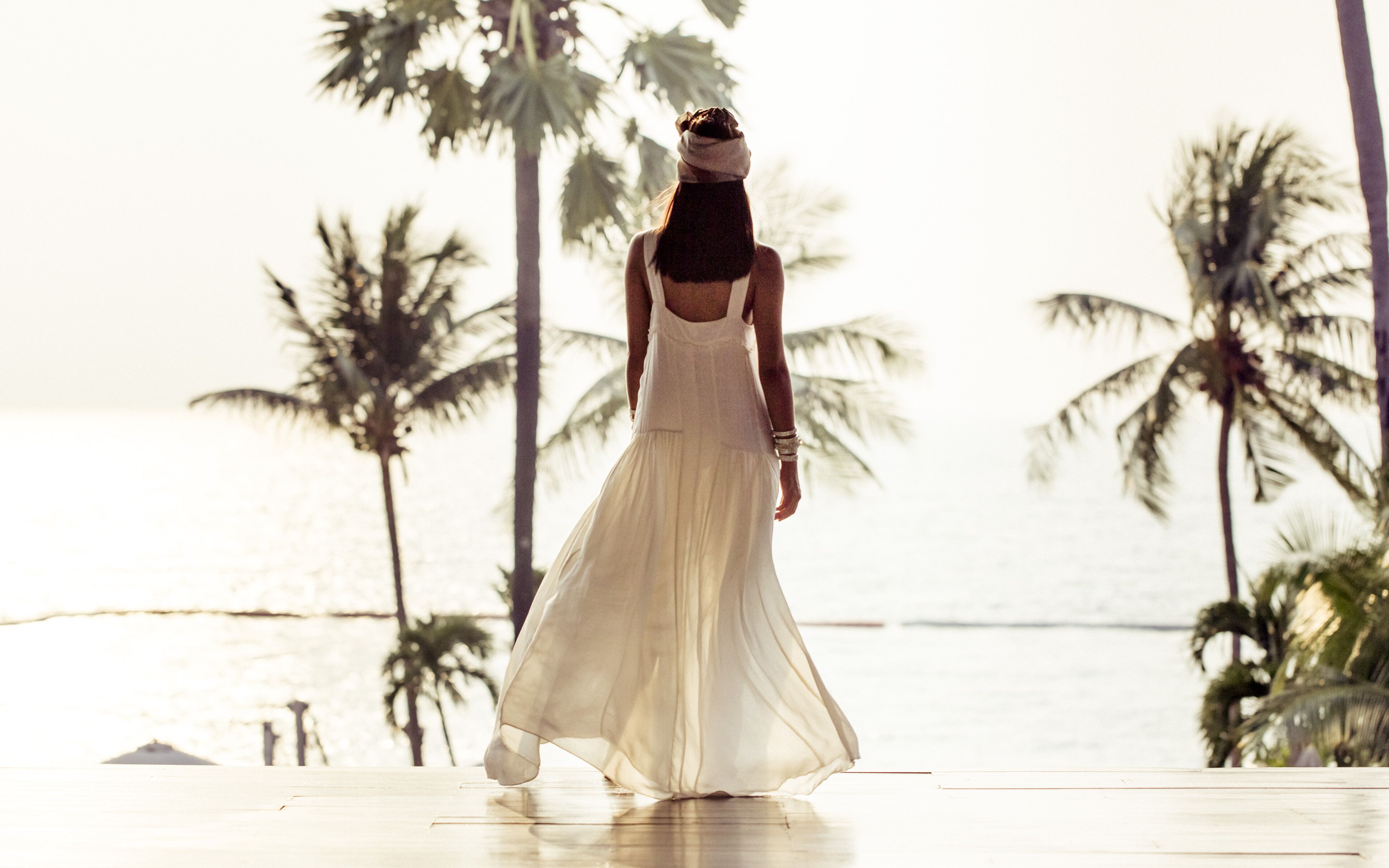 couples treatment room(s), sauna, hot tub, steam room, body treatments