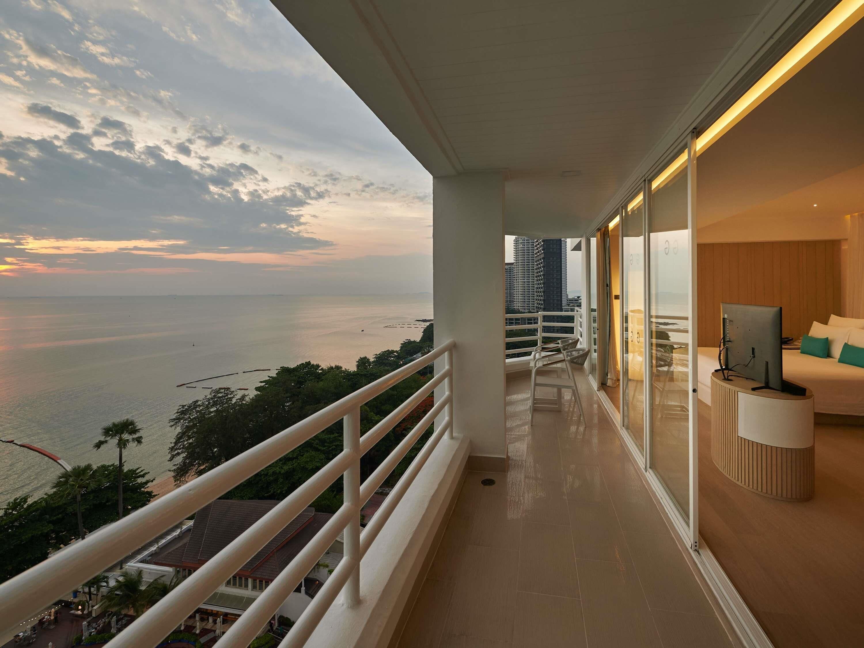 低過敏寢具、羽絨被、客房內保險箱、書桌