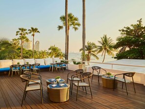 Roupas de cama antialérgicas, edredons de pluma, cofres nos quartos