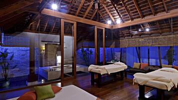 Couples treatment rooms, sauna, hot tub, steam room, body treatments