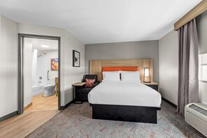 Studio Suite, 1 Queen Bed | 1 bedroom, premium bedding, in-room safe, desk