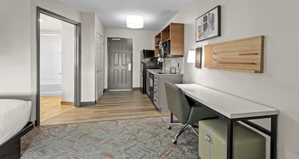 Candlewood Suites FLOWOOD, MS by IHG