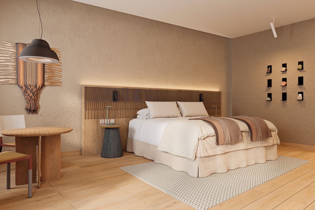 Room (Catarpe) | Premium bedding, pillow-top beds, minibar, in-room safe