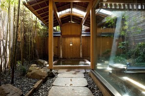 Public bath - Nishimuraya Honkan (Toyooka)