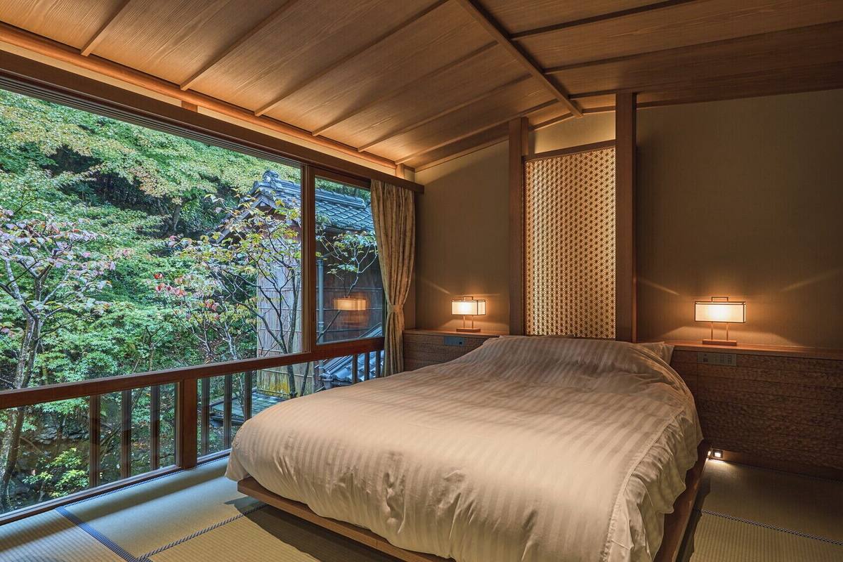 Premium bedding, minibar, in-room safe, blackout drapes