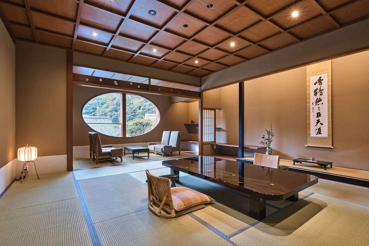 Suite Tradizionale (with Outdoor bathtub, Honjin) | 1 camera, biancheria da letto di alta qualità, minibar