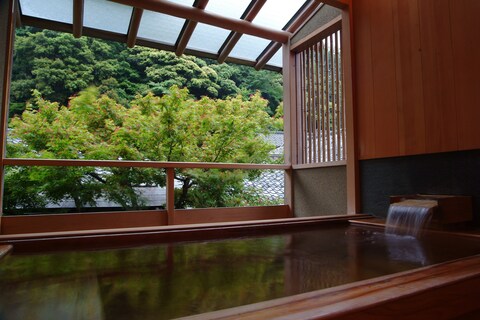 城崎温泉 西村屋本館(写真 2)