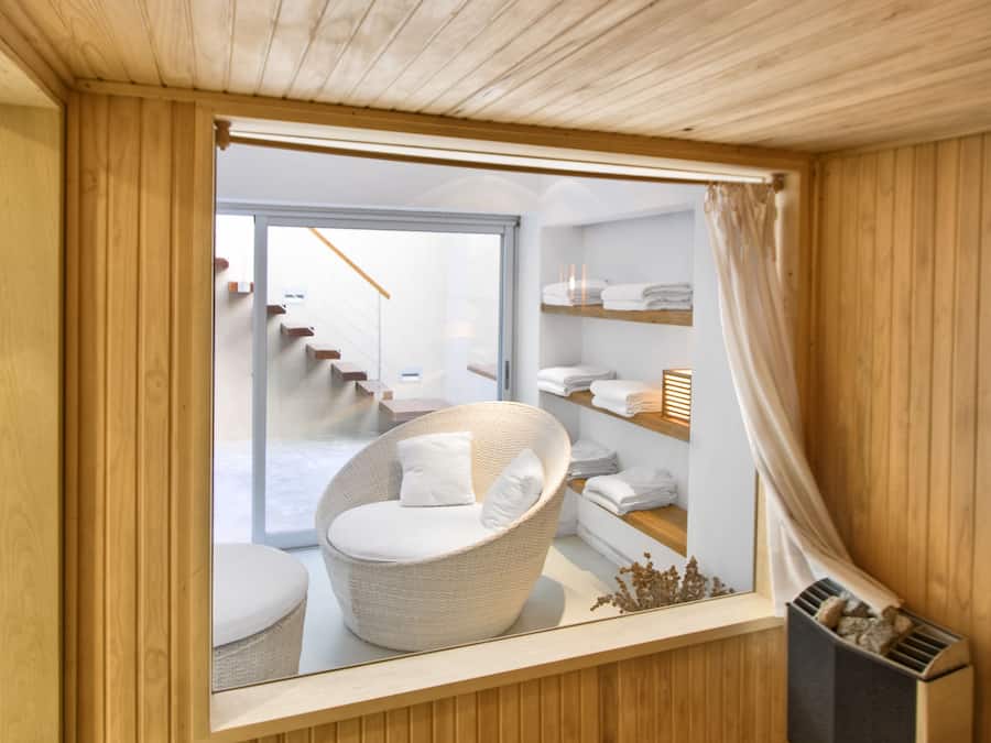 Massage/treatment rooms