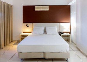 Suite Deluxe, 1 cama Queen size, para no fumadores | Minibar y caja de seguridad en la habitación 