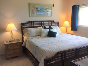 Appartement, 2 slaapkamers | 2 slaapkamers, verduisterende gordijnen, een strijkplank/strijkijzer