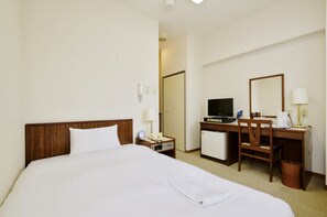 In-room safe, free WiFi, bed sheets - Sky Heart Hotel Kawasaki (Kawasaki)