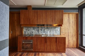 Suite, 2 Bedrooms, Balcony (Suite XL, 208 sqm) | Private kitchen | Electric kettle - LUXX Langsuan Hotel (Bangkok)