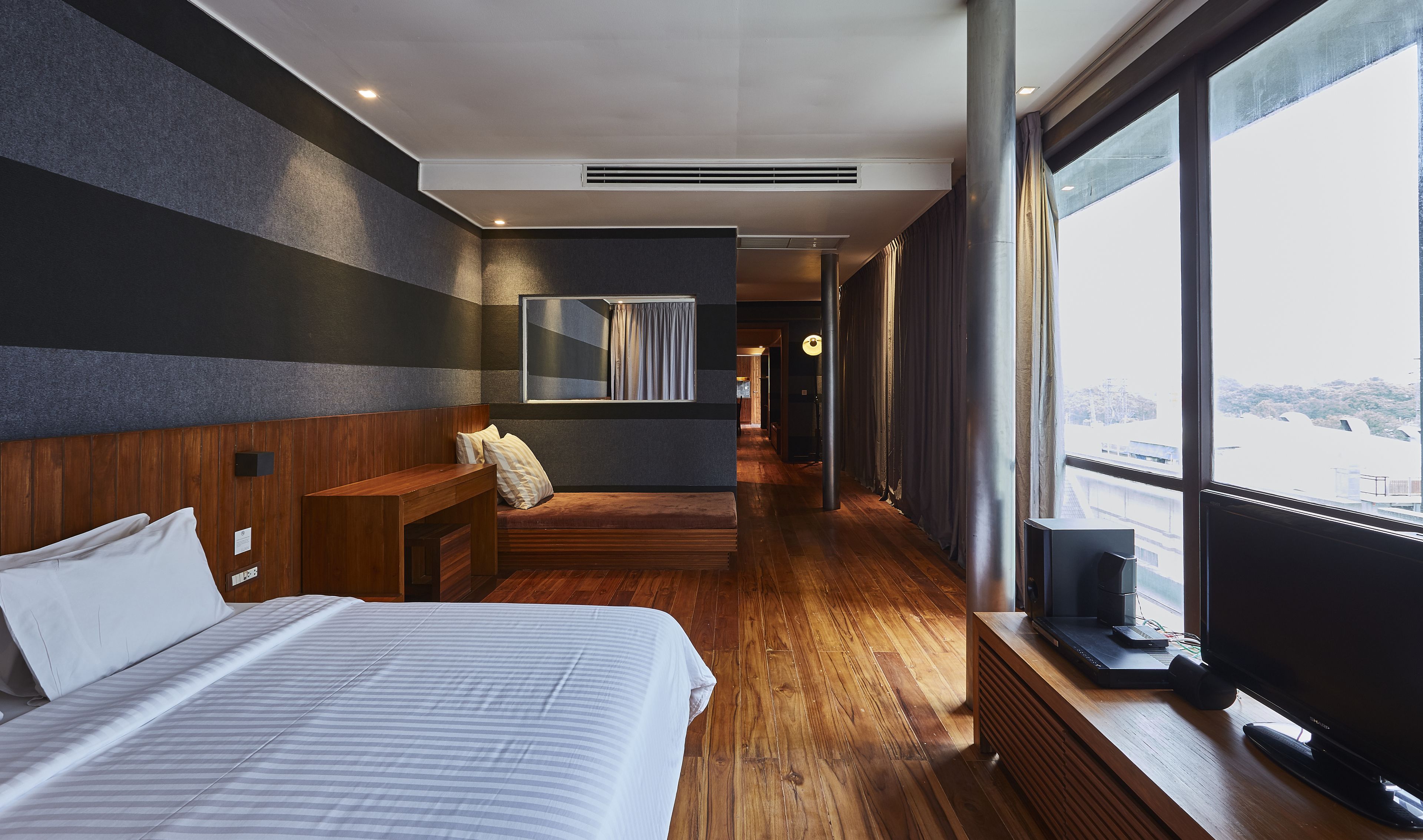 Foto - LUXX Langsuan Hotel - SHA Plus