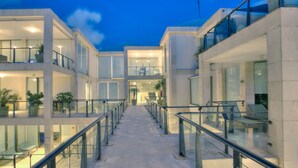 Ảnh chưa phân loại, 2 trong số 99 ảnh, nút