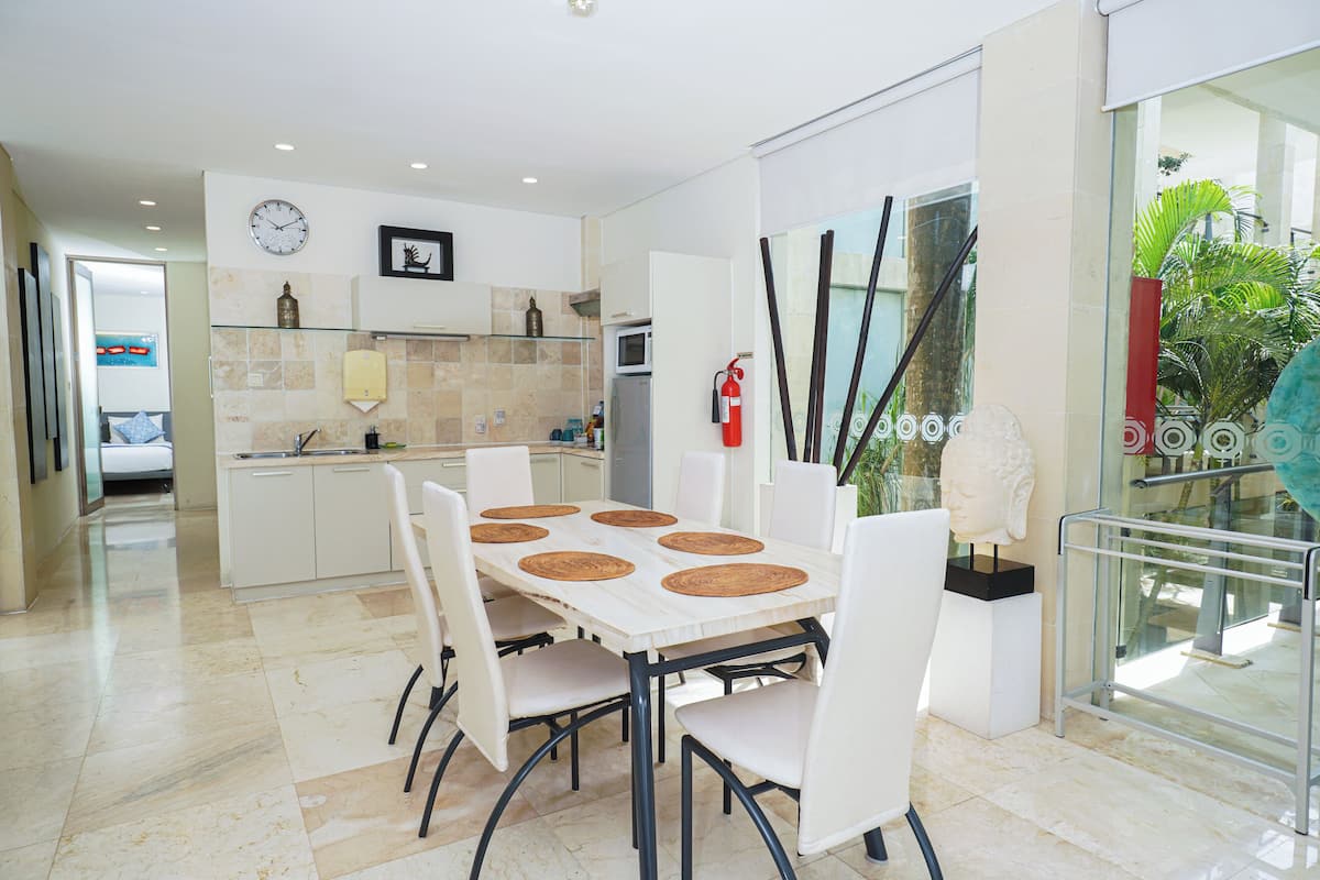 3 habitaciones, minibar y caja de seguridad en la habitación