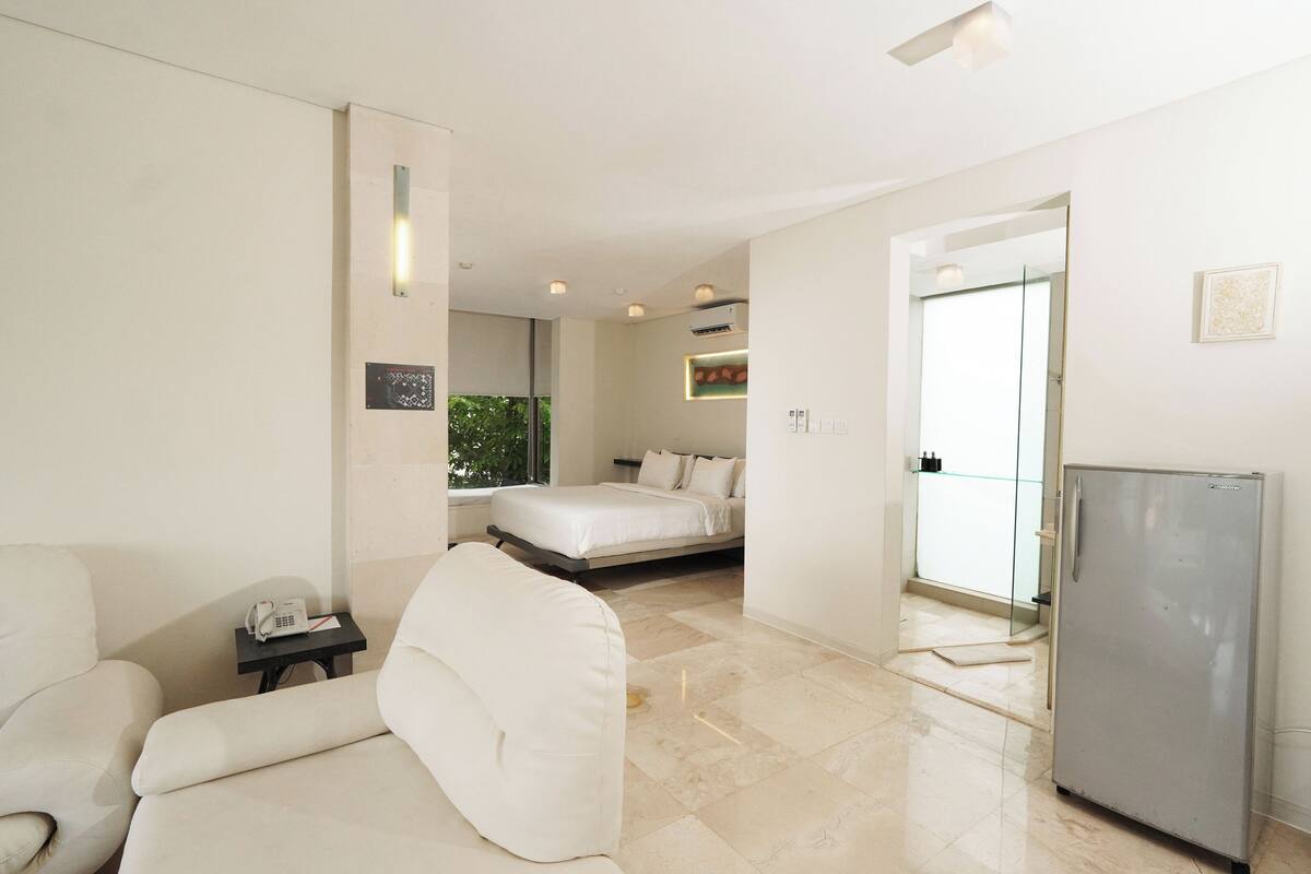 suite, 1 bedroom | 3 bedrooms, minibar, in-room safe, desk