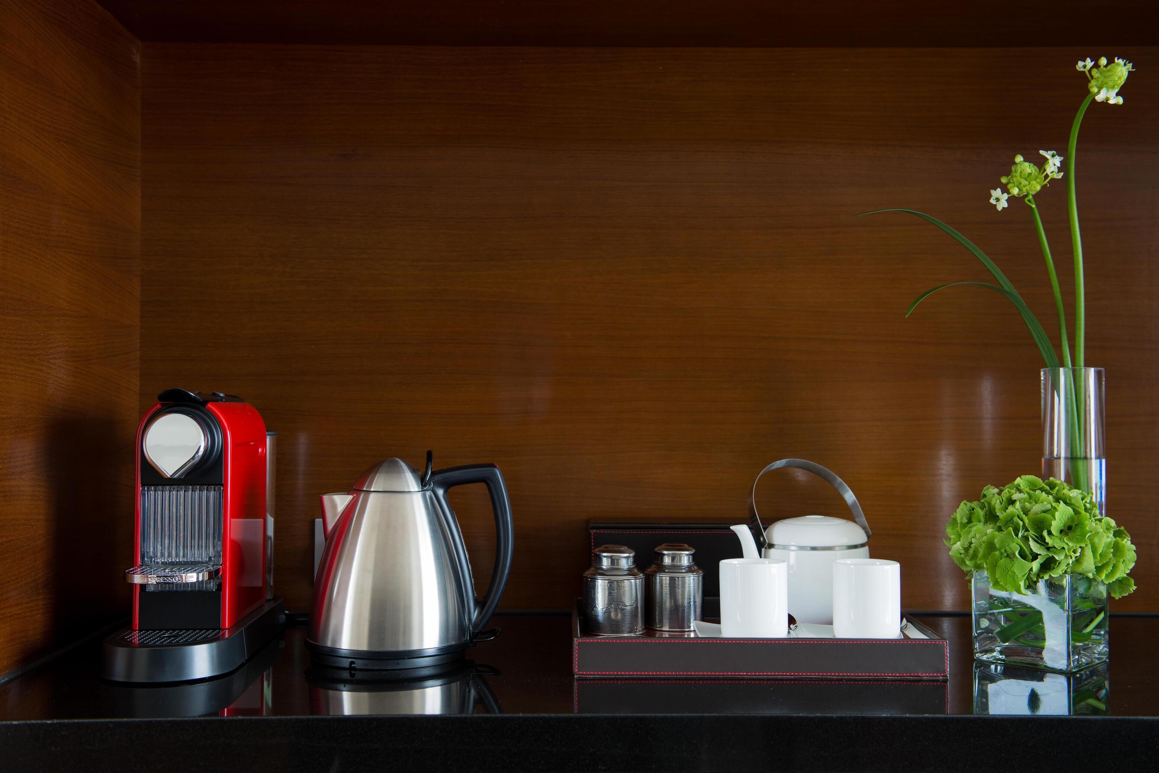 1 bedroom, hypo-allergenic bedding, minibar, in-room safe