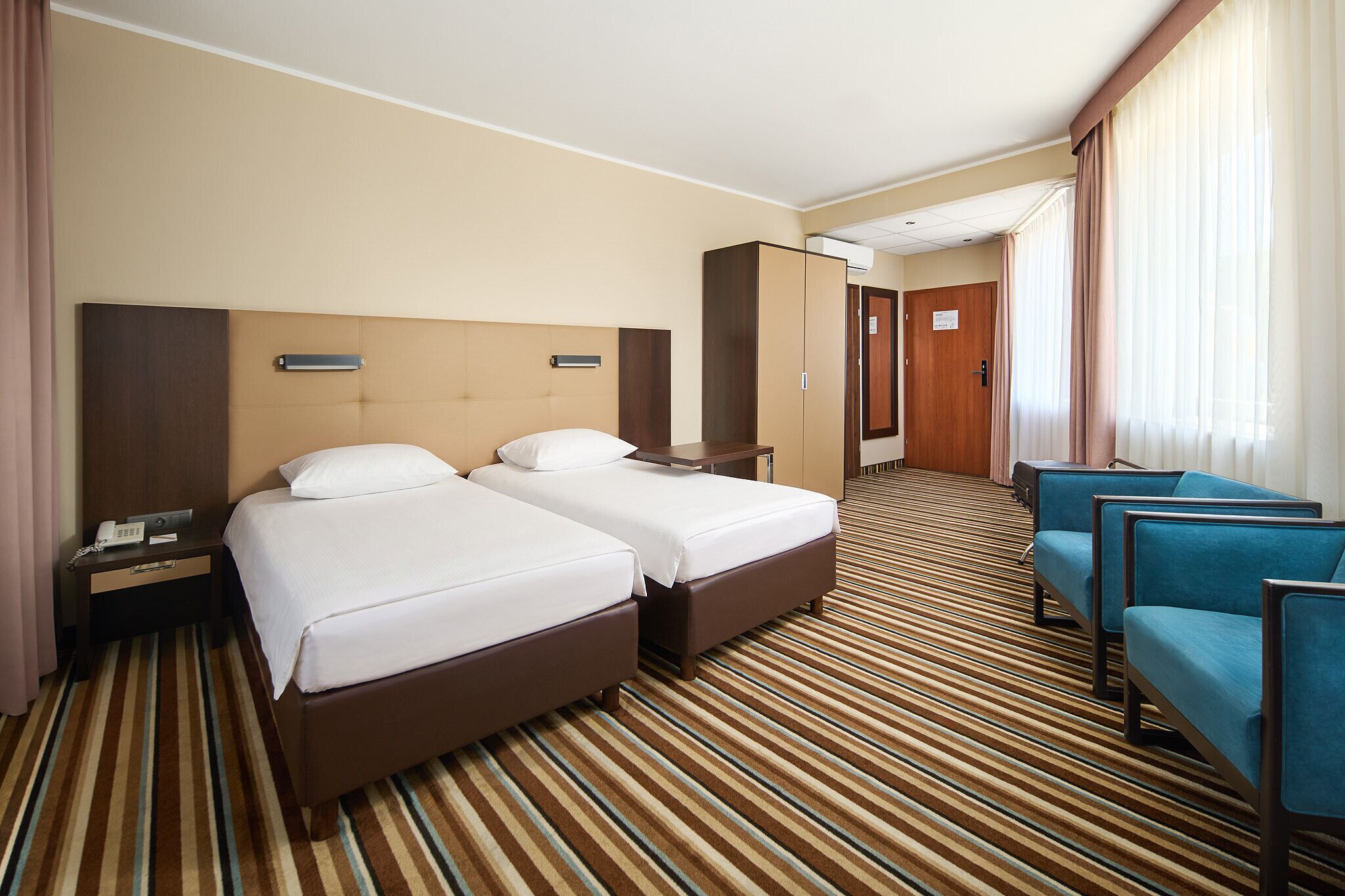 In-room safe, desk, iron/ironing board (on request), rollaway beds
