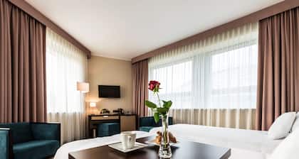 Hotel Victor PruszkĂłw DeSilva
