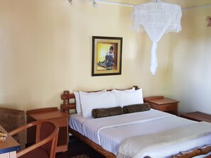 Cofres nos quartos, individualmente decorados