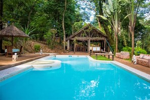Utomhuspool
