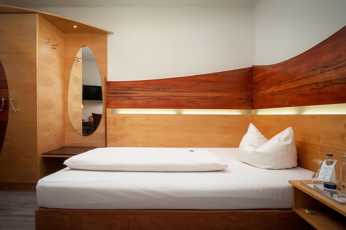 Comfort Single Room | Minibar, individually furnished, desk, free WiFi